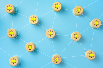 沉木放在鱼缸里水发黄怎么办